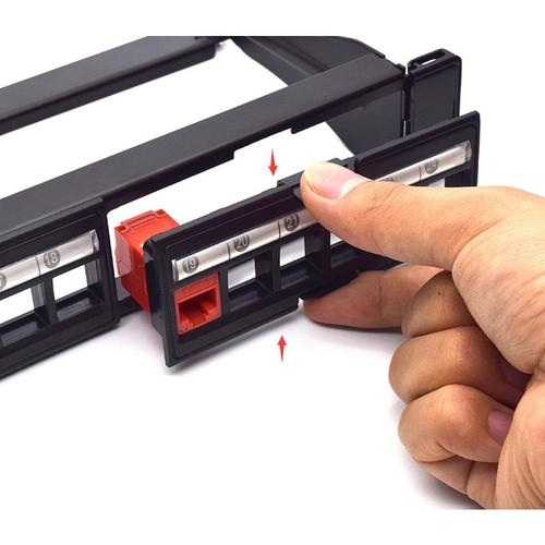 Cổng kết nối Techly I-KS PP-24-DEN 1U