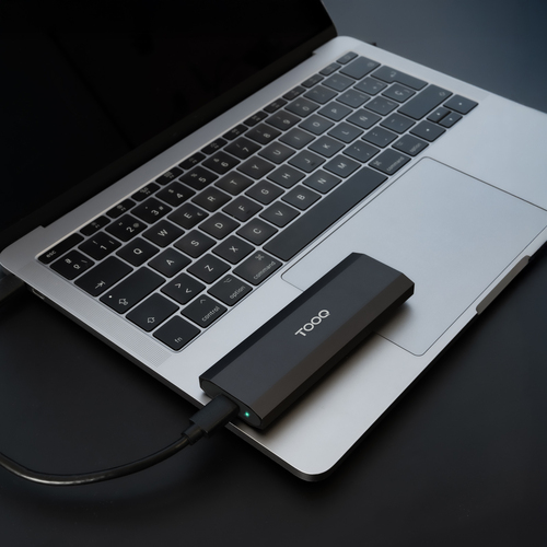 Hộp đựng ổ cứng TooQ TQE-2231B Hộp đựng ổ cứng Vỏ SSD màu đen M.2